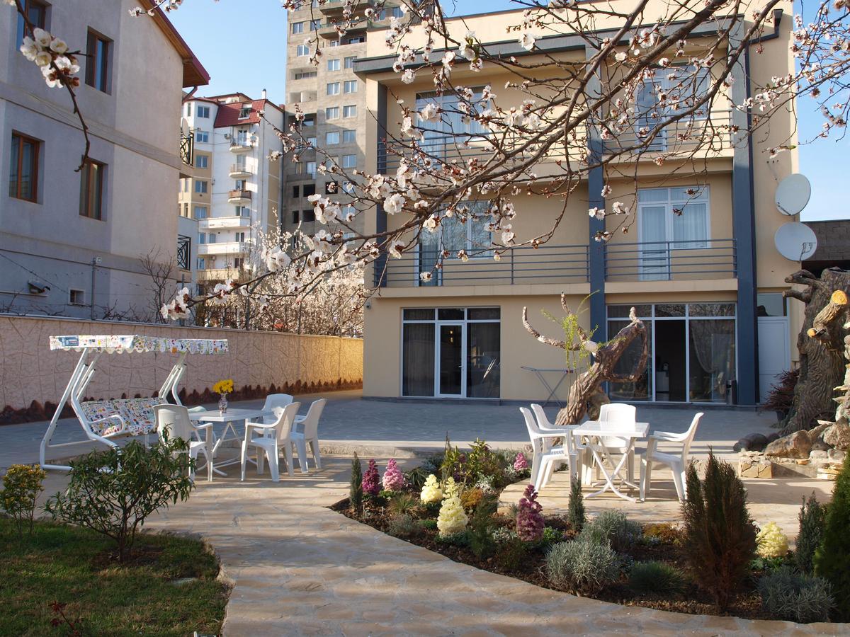 Liel Hotel Tbilisi Exterior foto